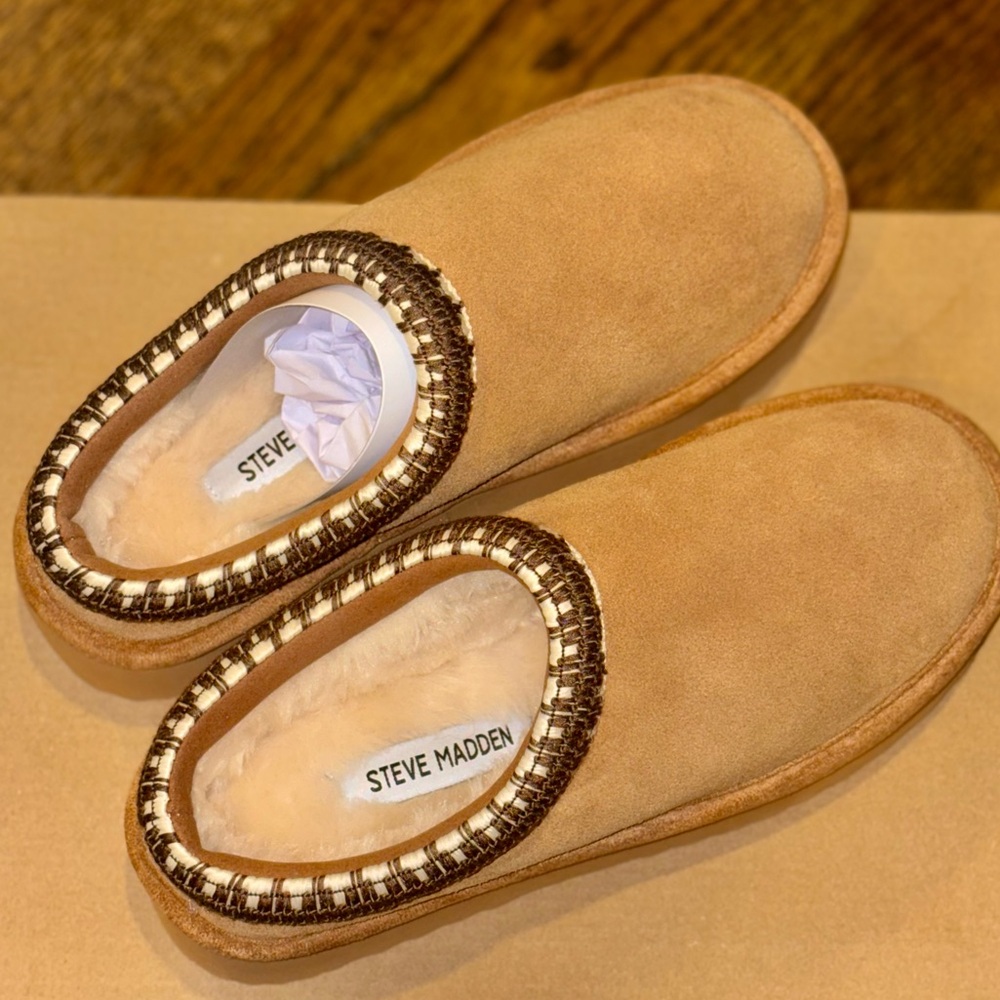 Steve Madden Ugg Selena Chestnut Suede Slippers